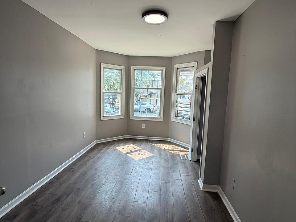 1st image of 10 Fairmount Ave #A