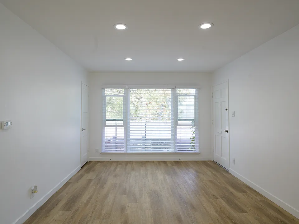 436 Venice Way #436