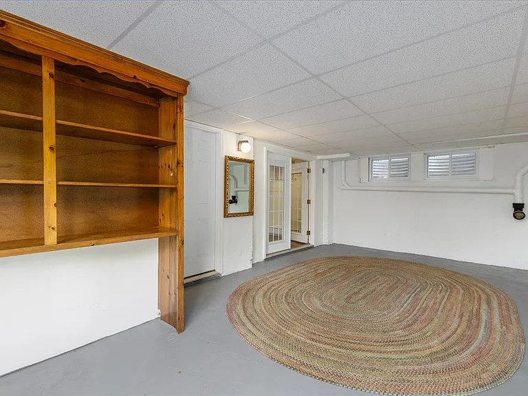 387 Main St #1 — Photo 14
