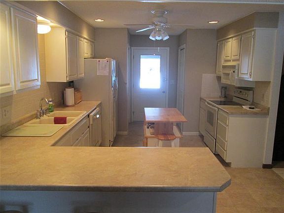 2nd image of 1709 Hammond Dr