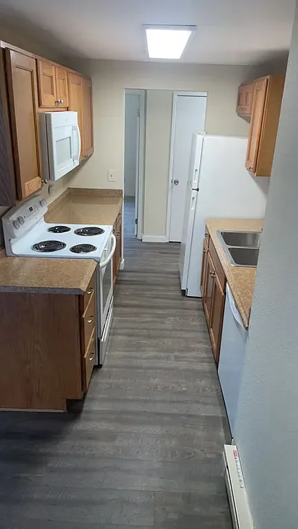 3 bed, $1,450 — Photo 4