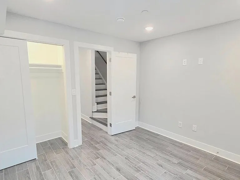 5233 Chancellor St #1 — Photo 18