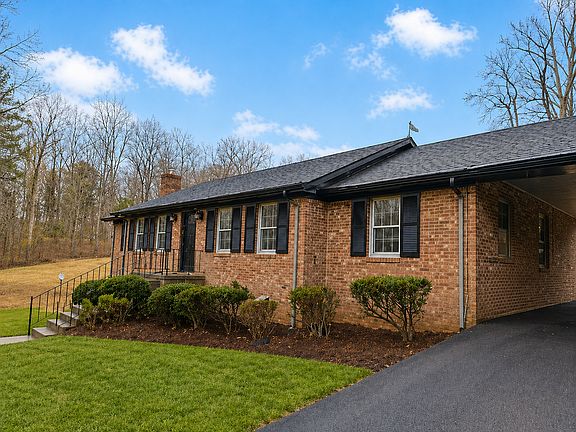 2nd image of 2707 Little River Dr