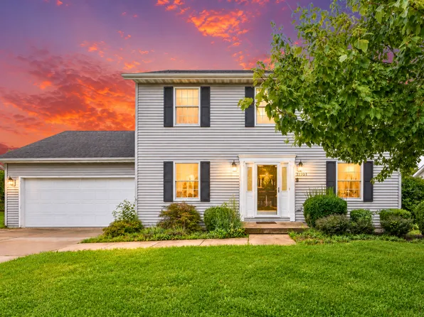11701 N Brians Way, Dunlap, IL 61525