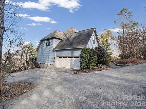 3rd image of 308 Bluebird Rd