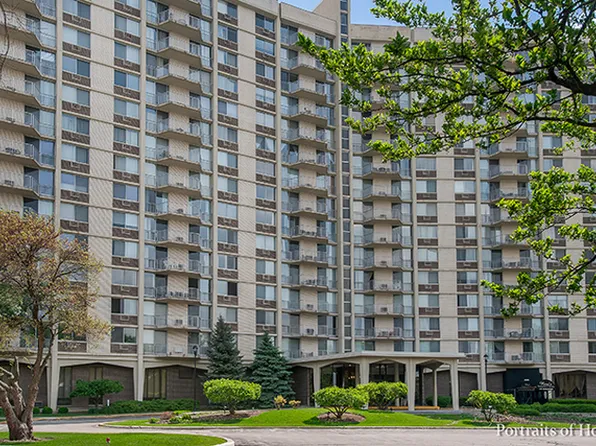 40 N Tower Rd APT 6D, Oak Brook, IL 60523