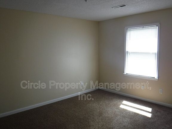 3rd image of 126 Claybill Dr NW Unit B