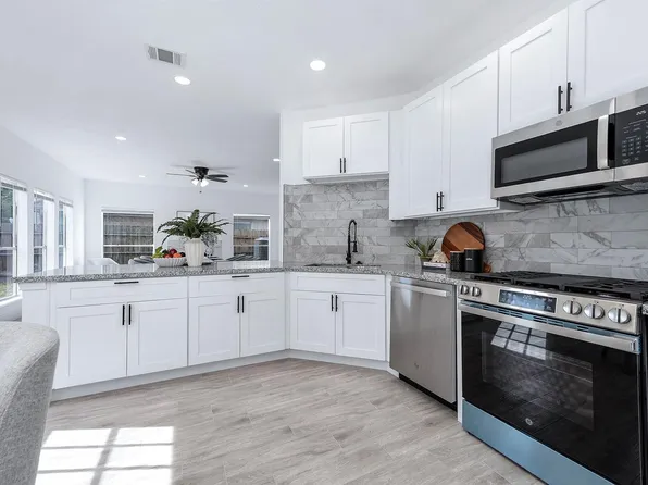 13547 Pasa Robles Ln, Houston, TX 77083