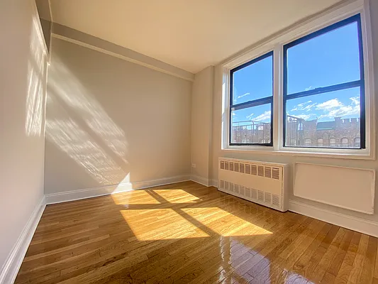 Rented by Zjama Realty Corp | media 11