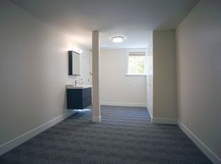 3008 NE 117th St #5, Seattle, WA 98125