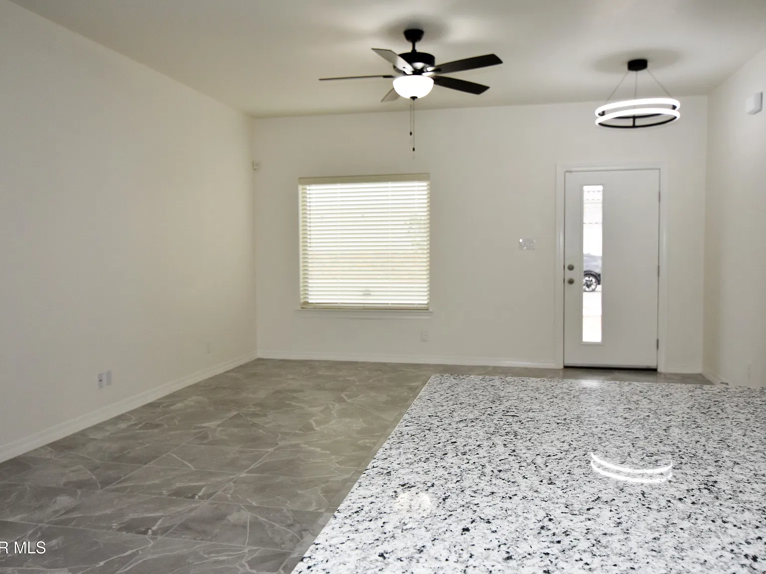 4 bed, 2.0 bath, 1531 sqft, $2,000 — Photo 3