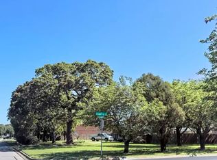 440 W Louella Dr, Hurst, TX 76054