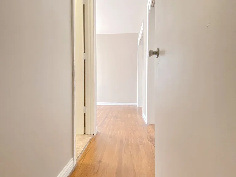 4815 Ames Ave — Photo 5
