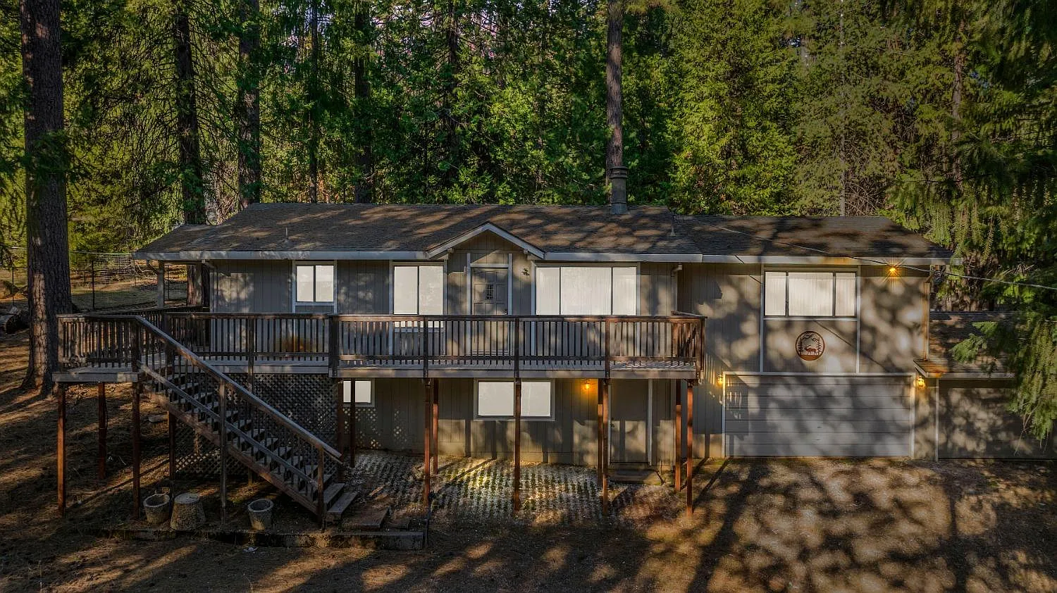16931 Silver Dr S photo 1