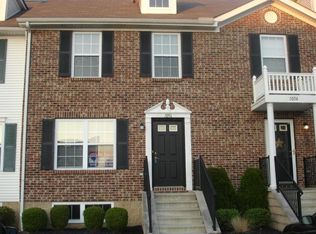 1056 Shady Lake Dr, Columbus, OH 43228