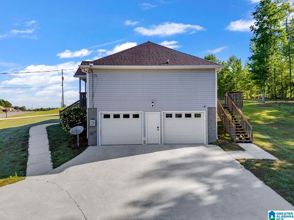 34 Hidden Meadows Dr, Hayden, AL 35079