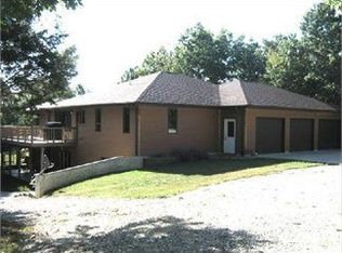 28541 State Hwy Ax, Macon, MO 63552