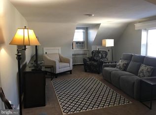 57 W Hillcrest Ave, Havertown, PA 19083