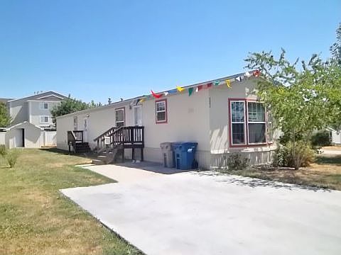 1st image of 1352 N Oakwood Ln