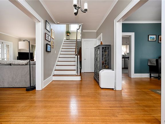 5th image of 508 Broad St