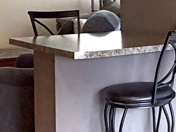 5th image of 1810 Clermont St