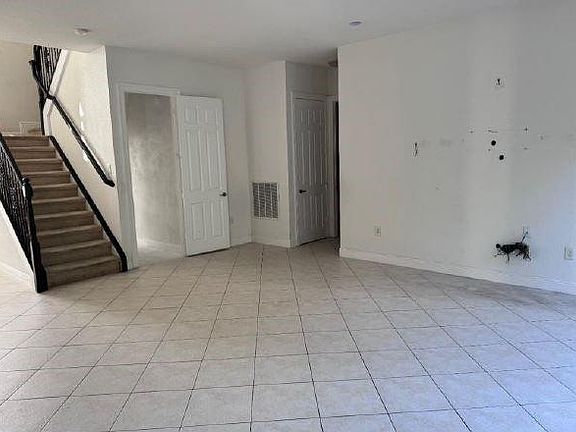 4th image of 4981 SW 173rd Avenue