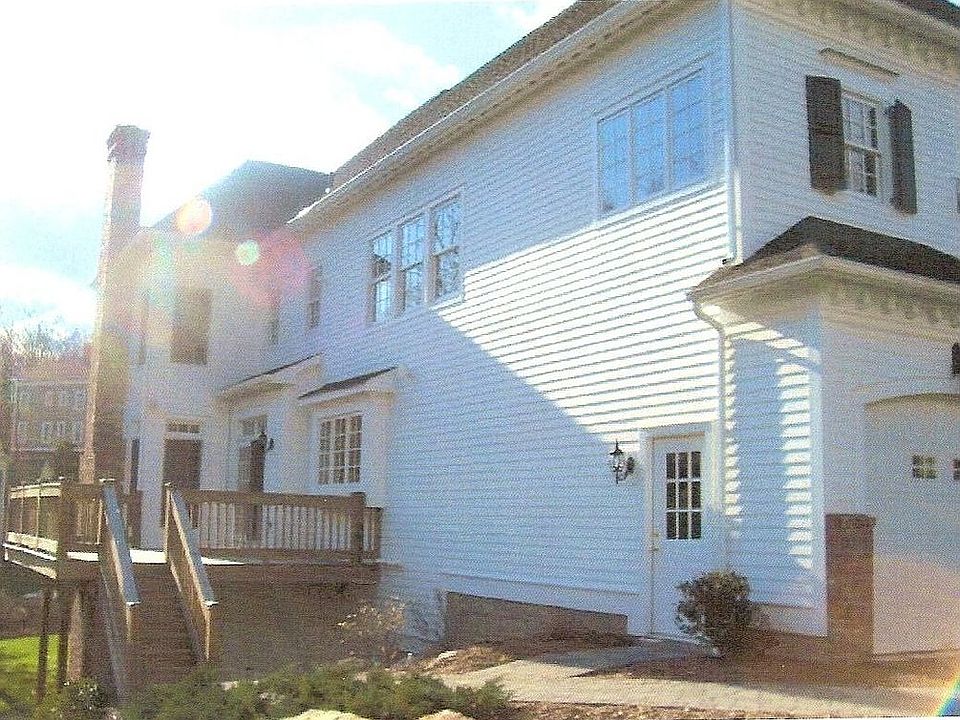 2nd image of 95 Wildwood Dr