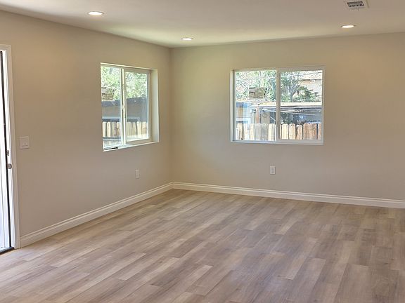 4th image of 7425 Borrego Trl Unit B