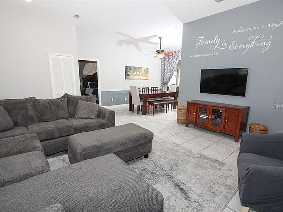4th image of 1024 Catfish Creek Ct