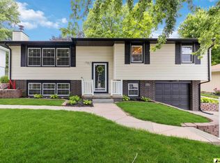 6650 S 84th Ave, Ralston, NE 68127