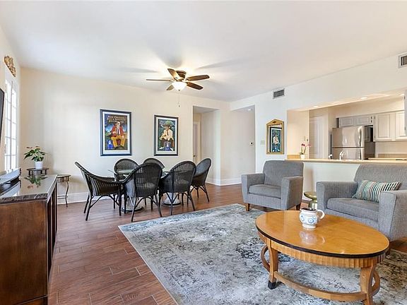 3rd image of 1022 Saint Peter St APT 312