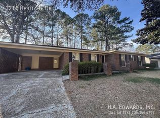 1214 Heritage Dr, Tuscaloosa, AL 35406