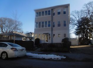 51 Deerfield St APT 2, Worcester, MA 01602