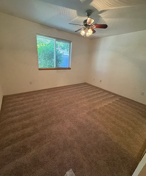 1323 Golden Park Dr #B — Photo 9