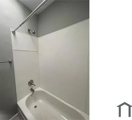 2206 Bryant Ave #3 — Photo 2