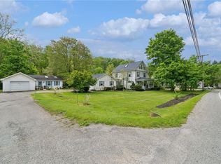2470 Eastbrook Rd, New Castle, PA 16105