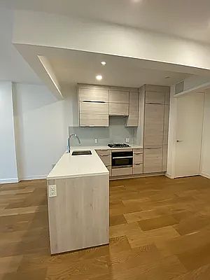 2nd image of 310 W 114th St #2