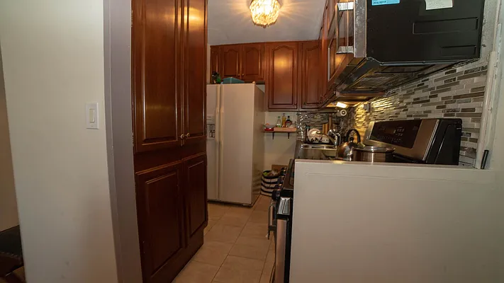 Sold by City Wide Brokerage | media 32