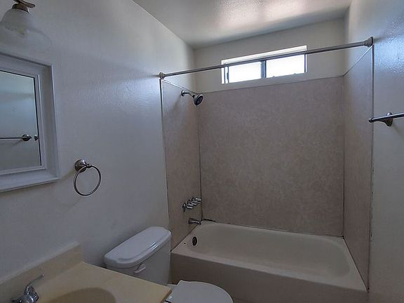 5th image of 1766 Cherry Ave APT G