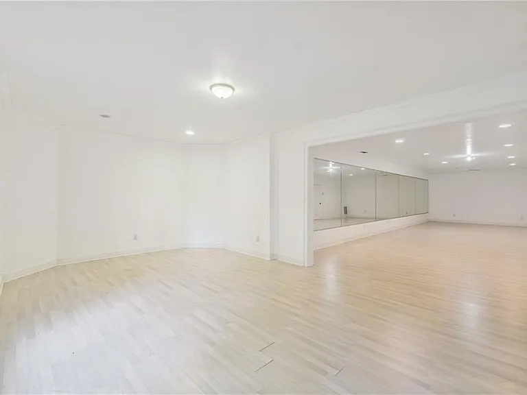1330 Atherton Park — Photo 29