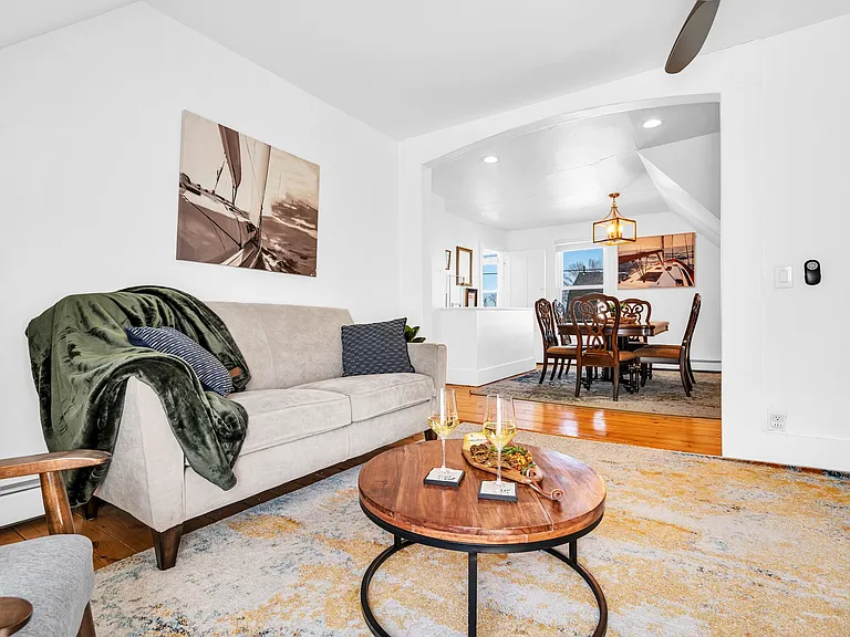 63 William St #3 — Photo 10