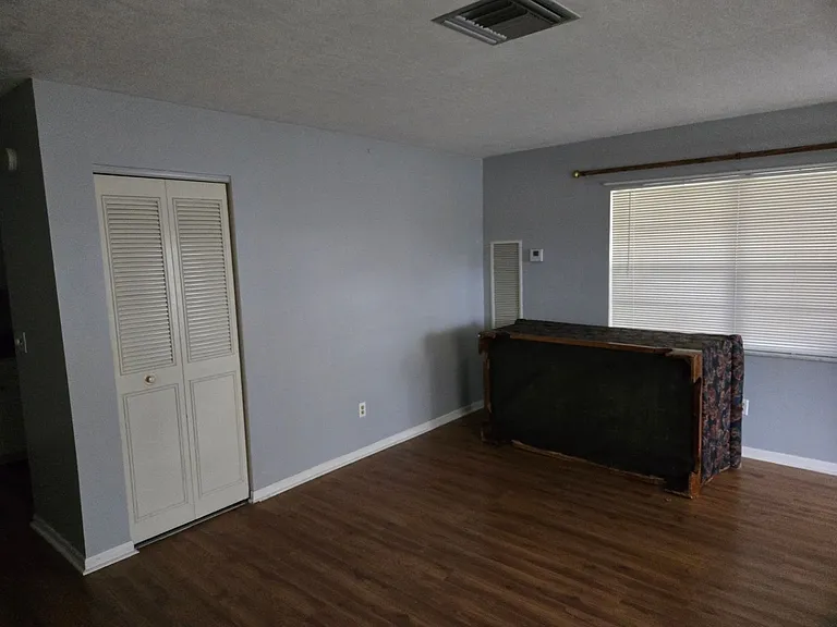 1502 Norbert Ter — Photo 13