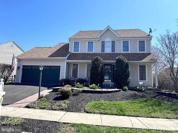 335 Mulberry Dr, Royersford, PA 19468