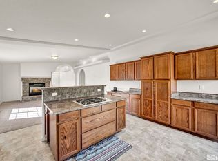 17705 Smoketree Ct, Reno, NV 89508