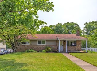 3410 E Stag Dr, Gibsonia, PA 15044