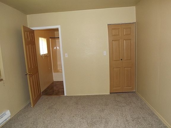3rd image of 719 S West Blvd