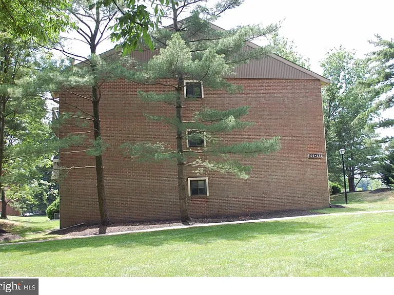 171-1 Echelon Rd — Photo 24