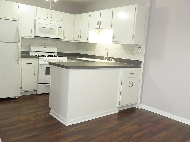 5S070 Pebblewood Ln #F6 — Photo 6