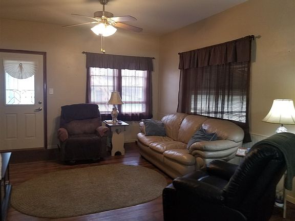 5th image of 209 W Ayer St