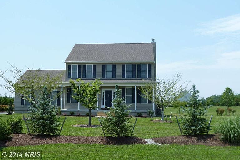 1st image of 104 Piper Ct